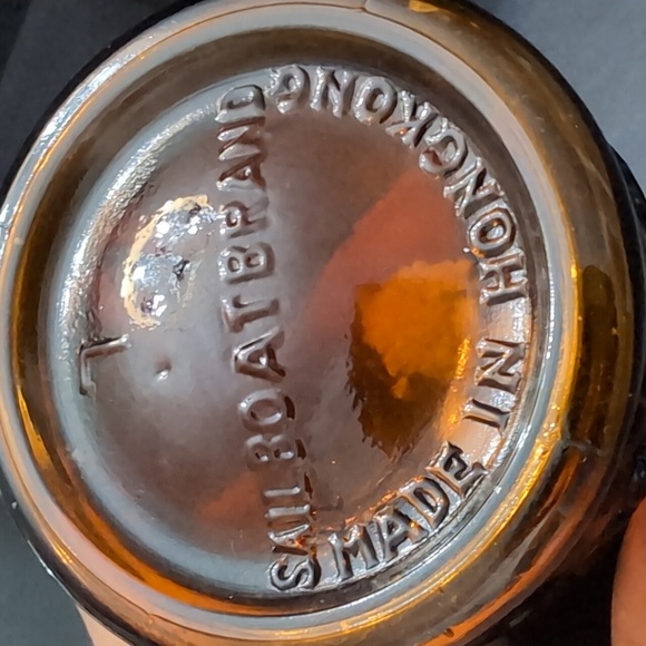 VGT, Sailboat Brand Set of 2 Amber Glass Oil Lamps . - Picture 8 of 11